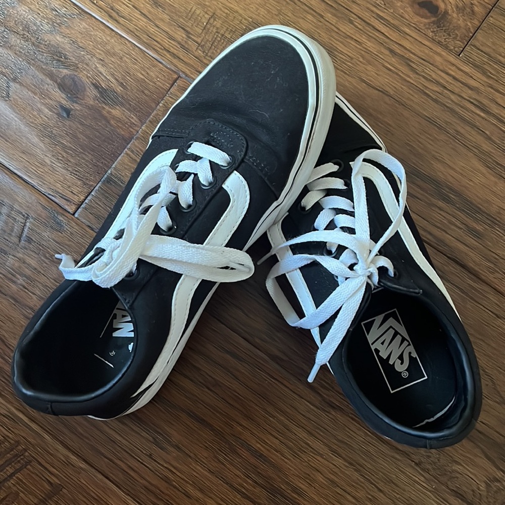 black and white old school vans, size 9
